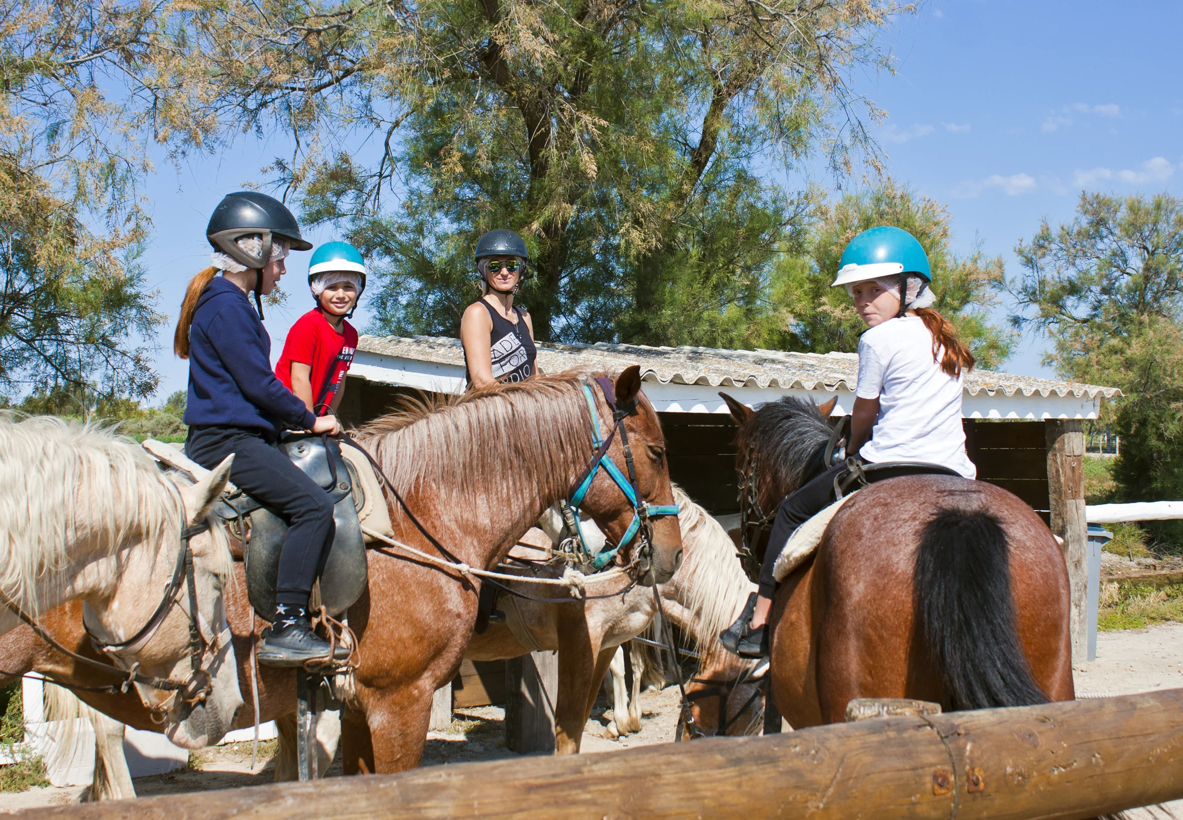 Enfants à cheval