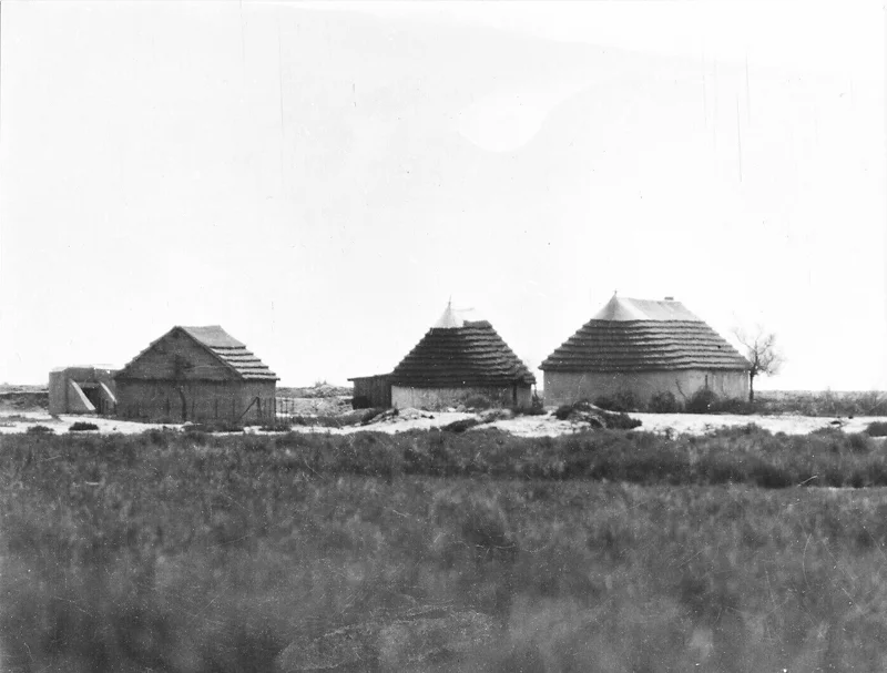 Vestiges historiques du Mas du Simbèu en Camargue